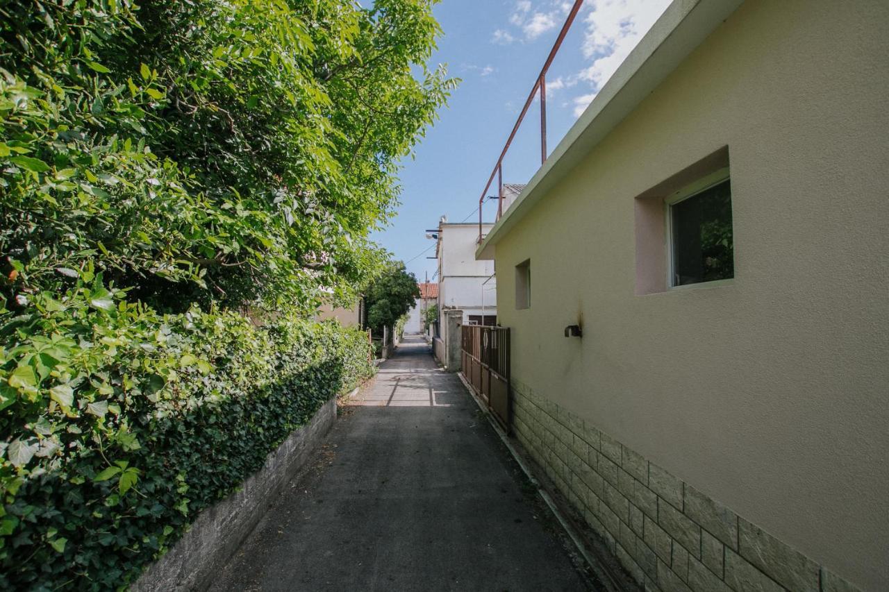 Royal Blue House 1 Hotel Kastela Exterior photo